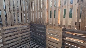 Беседка из паллет для СТО Сервис+ за четыре дня.