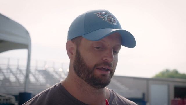 Offensive Line Coach Keith Carter: Competition is Healthy and Real смотреть онлайн