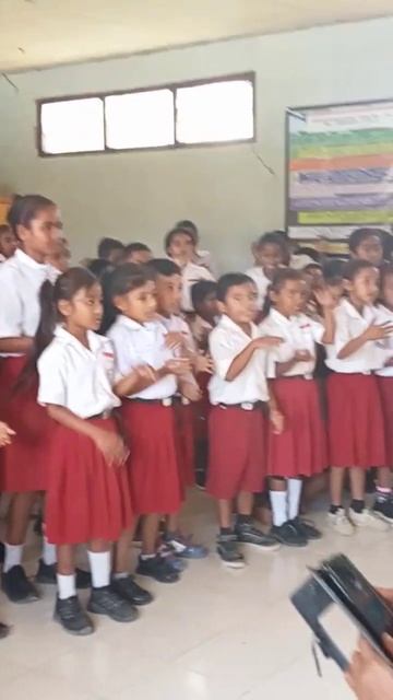 Demostrasi Cuci Tangan SD Inpres Loli #sehat #cucitangan #kesehatan #bersihbersih #health смотреть онлайн