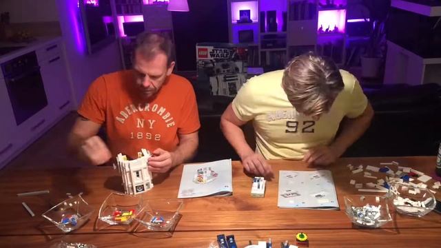 Lego Star Wars R2-D2 Ultimate Collector Series 10225 Time Lapse смотреть онлайн