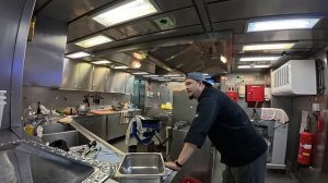 Готовка в шторм ВСЕ ПРОПАЛО Есть Потери   Готовлю пиццу, ребра и суп с креветками