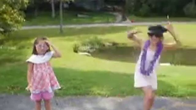 little girls dancing смотреть онлайн