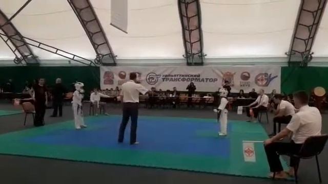 Коронная вертушка в карате смотреть онлайн