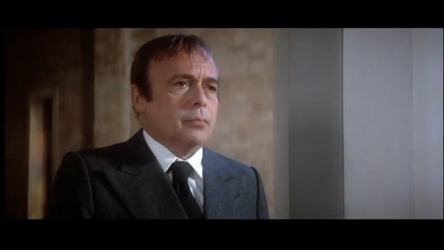A Hilarious Scene from "The Revenge of the Pink Panther" (GB-78).mpg смотреть онлайн