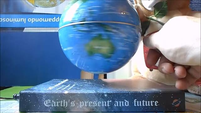 www.M-Globe.ru/ Глобус-левитрон над книгой (d=15 см), арт.1039 смотреть онлайн