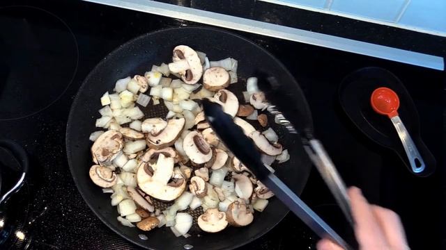 How to cook Boeuf Stroganoff ✪ MyGerman.Recipes смотреть онлайн