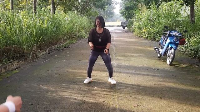 morning zumba w/ coach che and my bff friends at metro turf 🥰🥰🥰 смотреть онлайн