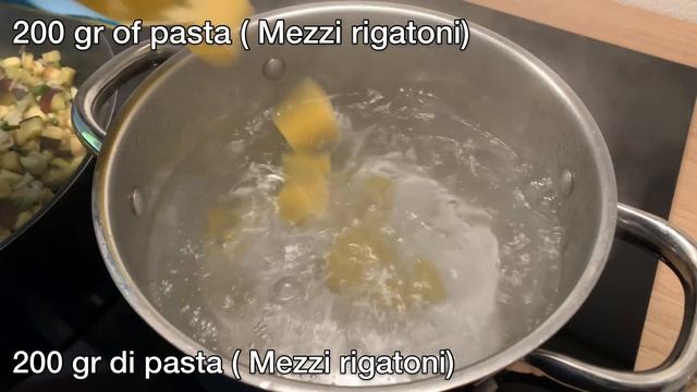 Se hai 1 melanzana, fai questa pasta leggera, deliziosa ed economica! смотреть онлайн