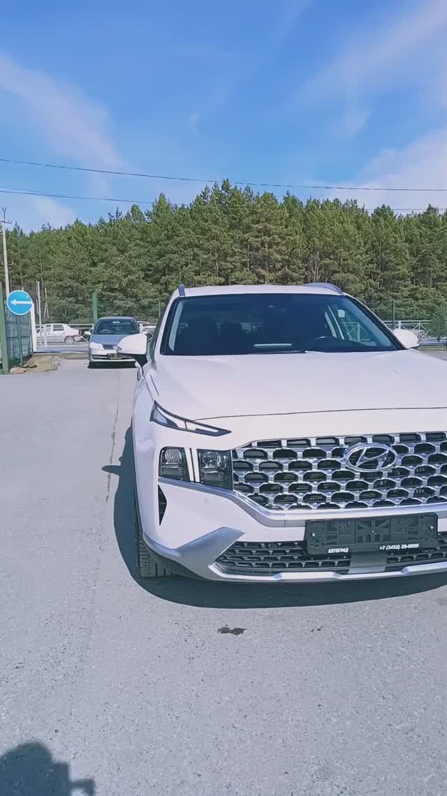 Hyundai Santa Fe 2,2 л. Дизель АКПП (200 л.с.) 4WD 2021 смотреть онлайн