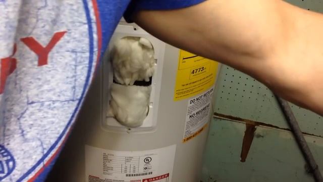 How To Reset The Reset Button On a Electric Hot Water Heater Pretty Easy смотреть онлайн