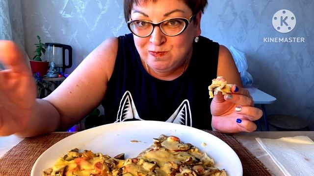 Мукбанг/Пицца/обжор и разговоры на камеру смотреть онлайн