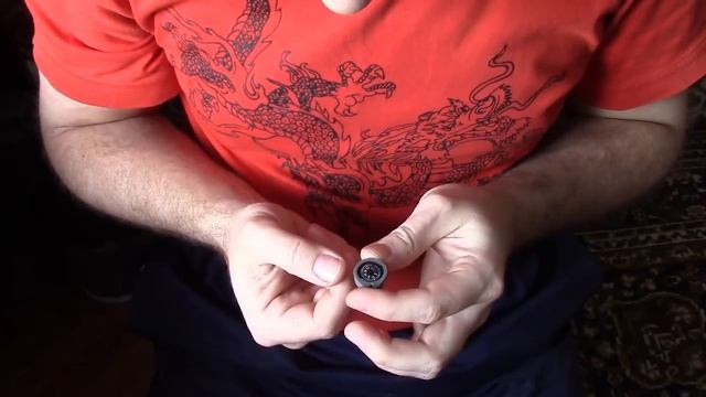 выпилил компас из сломанного фонарика смотреть онлайн