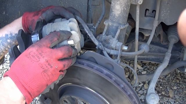 Jak wymienić klocki z ręcznym elektrycznym !!!!! Peugeot i inne смотреть онлайн