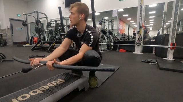 Trenujemy Plecy i Brzuch | Moja Szczera Opinia O Rękawicach | Dzień 8 смотреть онлайн