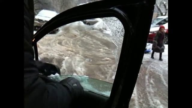 Машина во льду смотреть онлайн