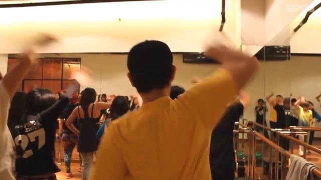 [ DANCE 2XS THAILAND ] Waacking Workshop With Princess Lockerooo смотреть онлайн