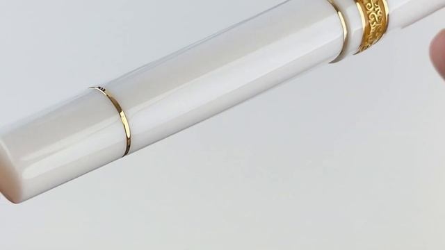 Maiora Mytho Fountain Pen Unboxing смотреть онлайн