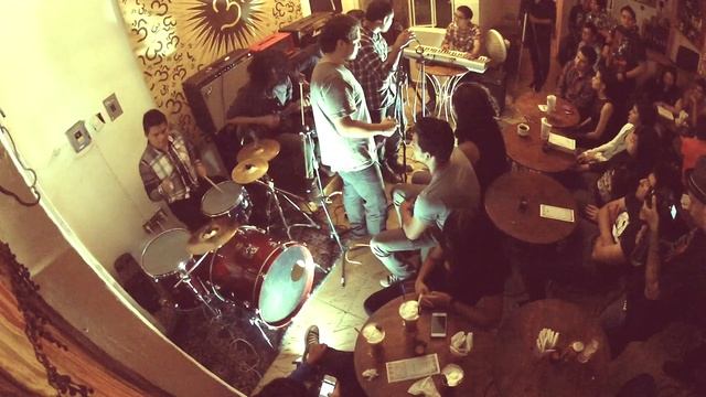 ADF - "Earth" (Acústico Shiva Café) смотреть онлайн