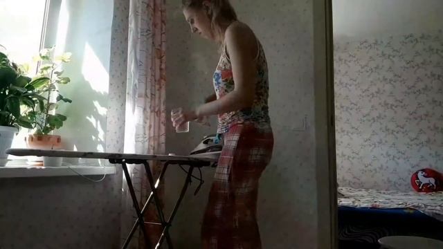 Ежедневная уборка женщины / Один день мамы / Ускоренное видео смотреть онлайн