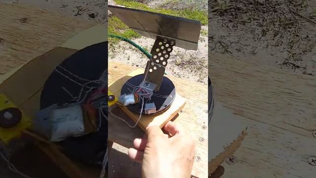 трекер на TDA 2822  демонстрационный образец