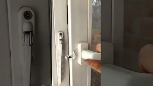 Как открыть окно или дверь на балкон. Заклинило ручку.