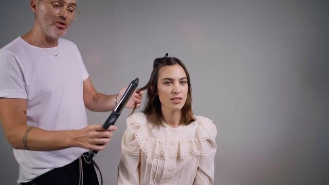 Alexa Chung Signature Waves Hair Tutorial | ALEXACHUNG смотреть онлайн