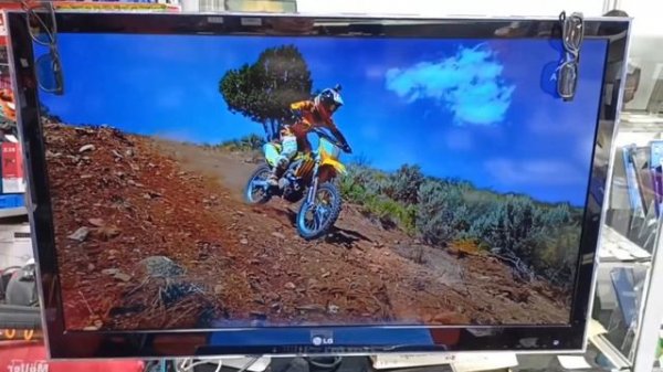 Телевизор LG  3D  42LW650S