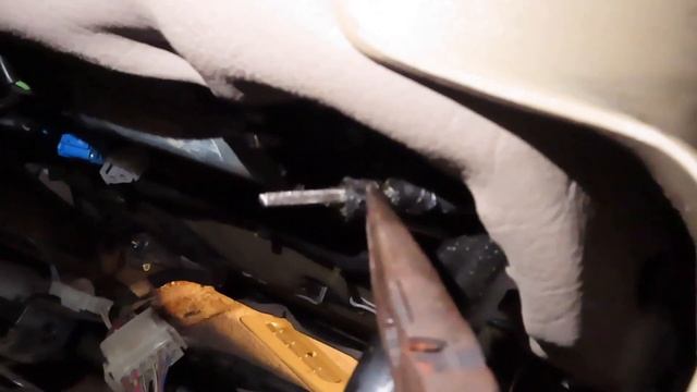 E34 Seat Twist Fix (IN CAR!) (EASIEST WAY!) смотреть онлайн