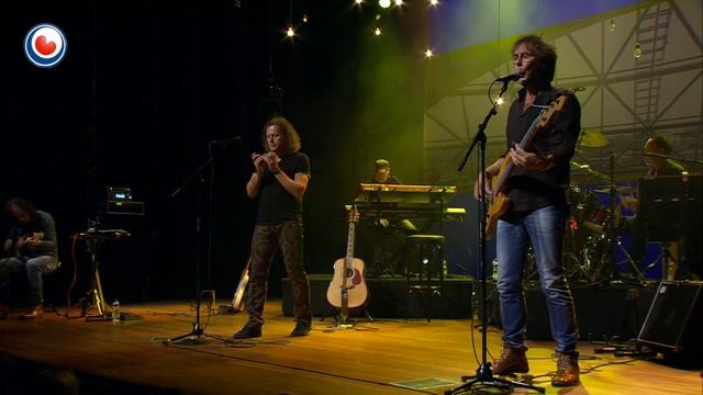 Op de planken – 25 jier De Kast (diel 1) смотреть онлайн