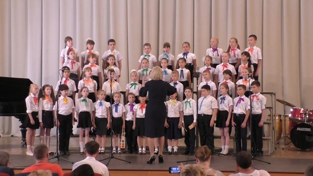 Младший хор "Поющая радуга", ДМШ№1 г.Керчь смотреть онлайн