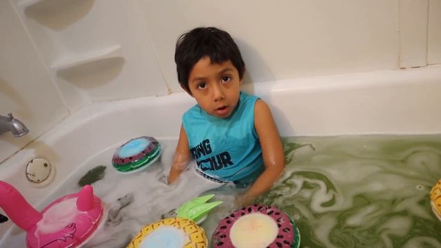 Bath Bombs With A Surprise TOY!