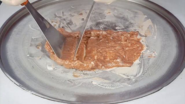 ASMR + Chocolate Syrup Ice Cream Rolls ! Rolled Fried Ice Cream Out of Golden Farm Chocolate Sauce смотреть онлайн