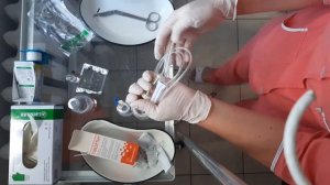 Заправляем систему для капельницы