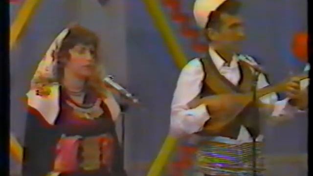 SALI MANI & Violeta Deda 1987 Moj e mira ne bajze t'Kastratit смотреть онлайн