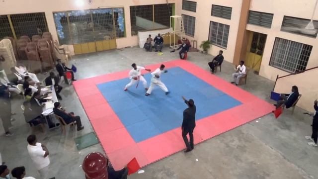 IMGK INTERNATIONAL KARATE TOURNAMENT’21 ARUN MADHAVAN FIGHTING as AO(BLUE)🔵 8 - 2 MEN’s OPEN FINALS смотреть онлайн
