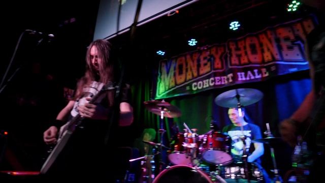 Гроза. Z-Traktorz смотреть онлайн