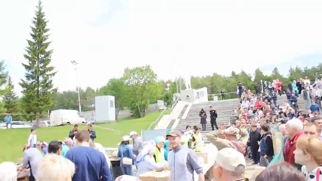 Поет Рауф Исянчурин смотреть онлайн