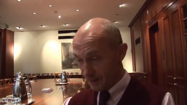 Greg Palast Confronts The Generalissimo of Globalization смотреть онлайн
