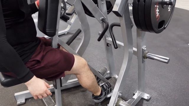 Iso-Lateral Low Row (Hammer Strength) смотреть онлайн