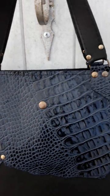 Тоут Сине Черный натуральная кожа смотреть онлайн