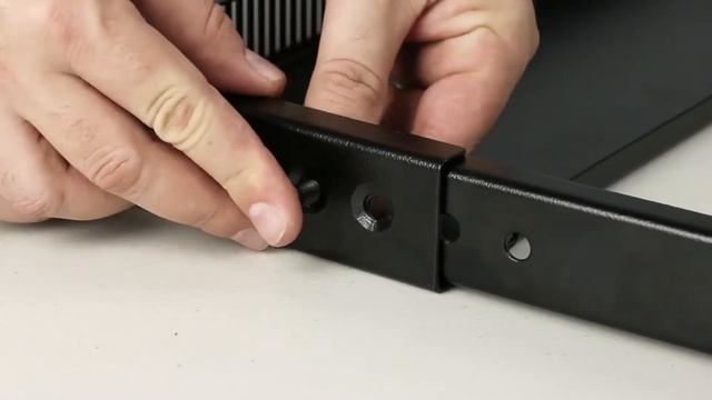How to setup your Titan AV open rack смотреть онлайн