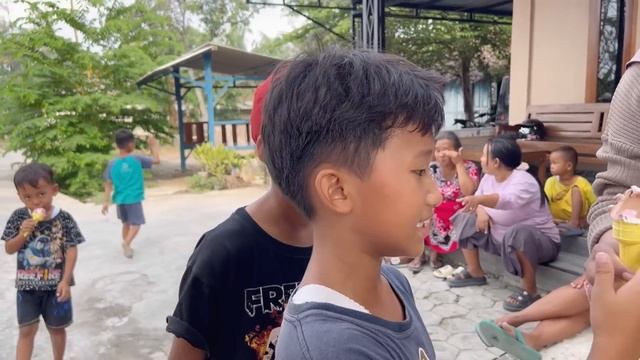 REJEKI BAKUL ES MUSOHE MAK E KITA BORONG HARI INI !! Cerita keluh kesah e pak pri смотреть онлайн