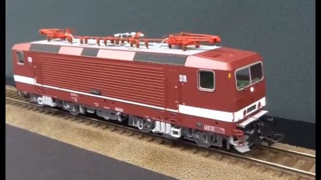 Piko HO 51716 DR Br243 DCC Sound смотреть онлайн