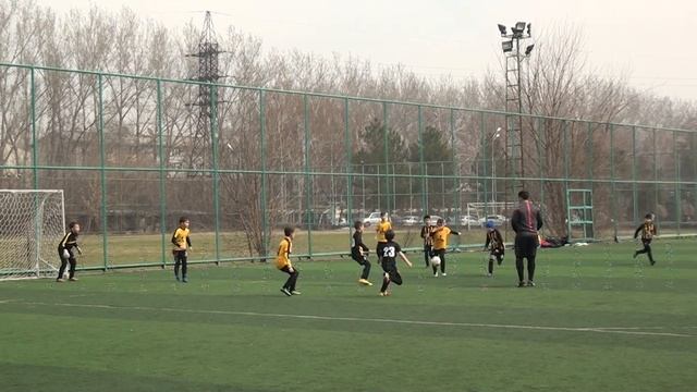 ФК Кайрат-2 2008 - ФК Кайрат-2 2009. 2-й тайм. (2:0) Турнир в Наурыз (группа) 20.03.18 смотреть онлайн