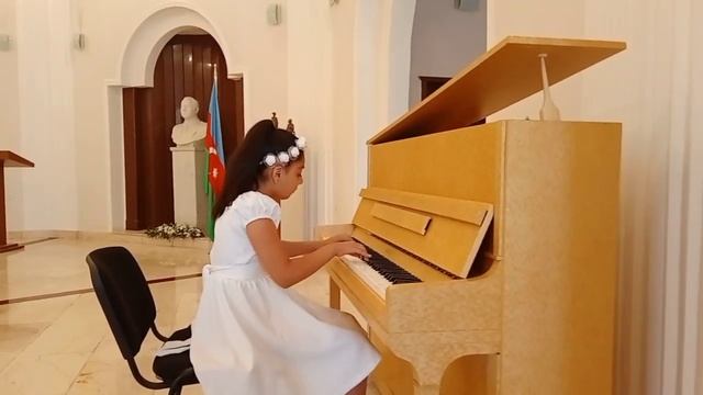 П.И Чайковский "Старинная французская песенка" смотреть онлайн