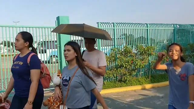 Tara Mag-Enchanted Kingdom! May Nahilo at nabasa?!!! смотреть онлайн