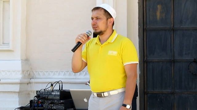 Казанның Апанай мәчетендә мәхәллә бәйрәме смотреть онлайн
