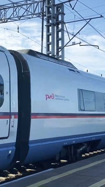 Сапсан. Любань 😏🚇 #железнаядорога #поезд #машинист #ржд #youtube #shorts #москва #спб #любань #жд смотреть онлайн