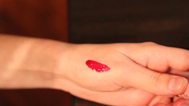 Жидкая помада для губ бутылка вина смотреть онлайн