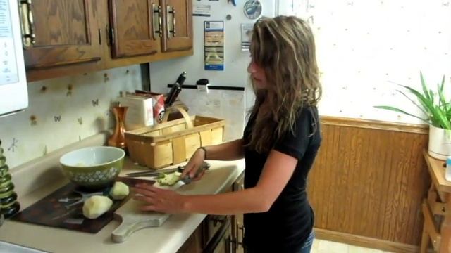 Farm to Table with Heather Mangier Nutrition- Kolhrabi смотреть онлайн